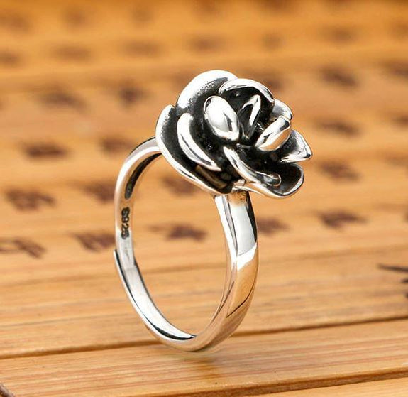 Sterling Silver ' THORN BETWEEN A ROSE ' Women's Self Defense Ring